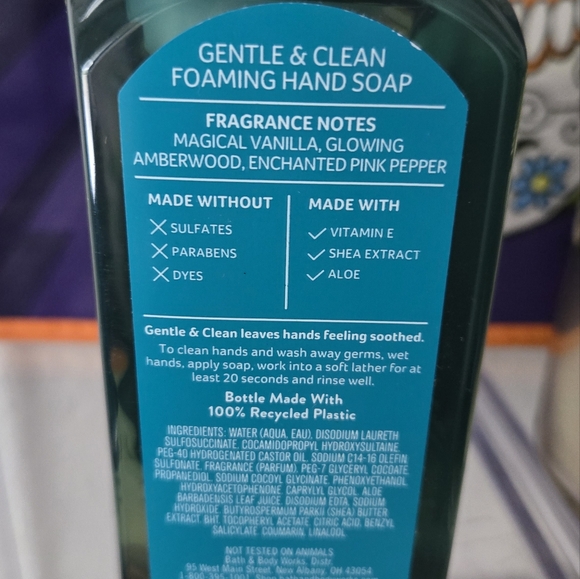 Wicked Vanilla Woods Candle w/ Specialty Lid PLUS Tote - Picture 10 of 14